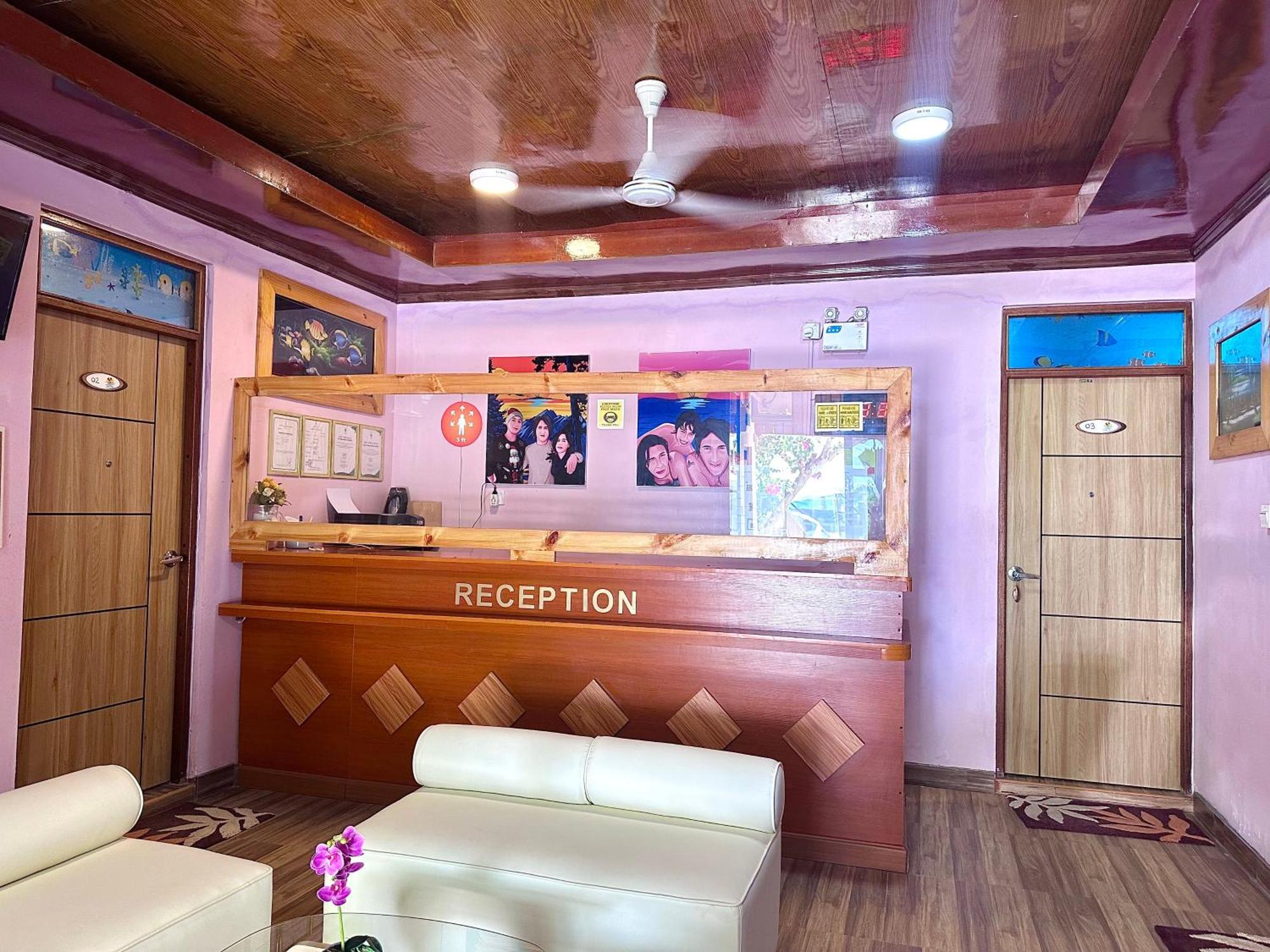 Galaxy Sunrise Sea View Hotel Fulidhoo Exterior photo