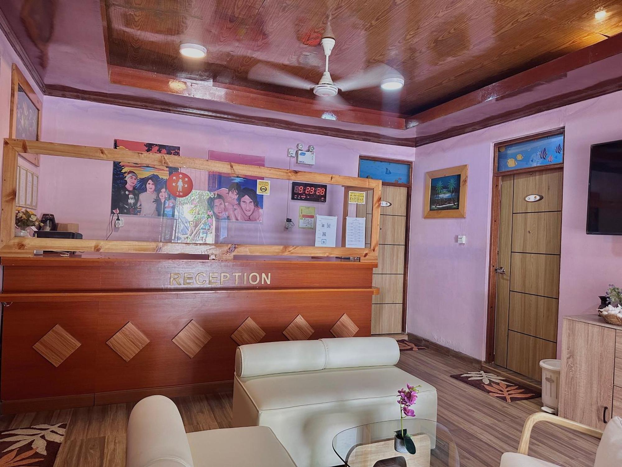 Galaxy Sunrise Sea View Hotel Fulidhoo Exterior photo
