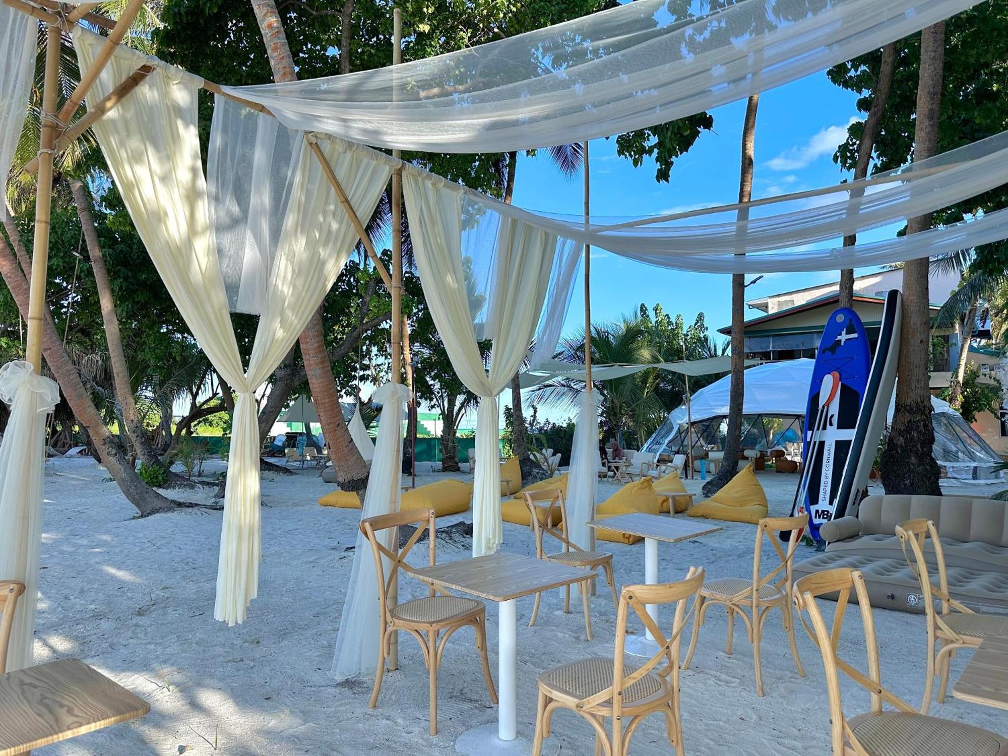 Galaxy Sunrise Sea View Hotel Fulidhoo Exterior photo