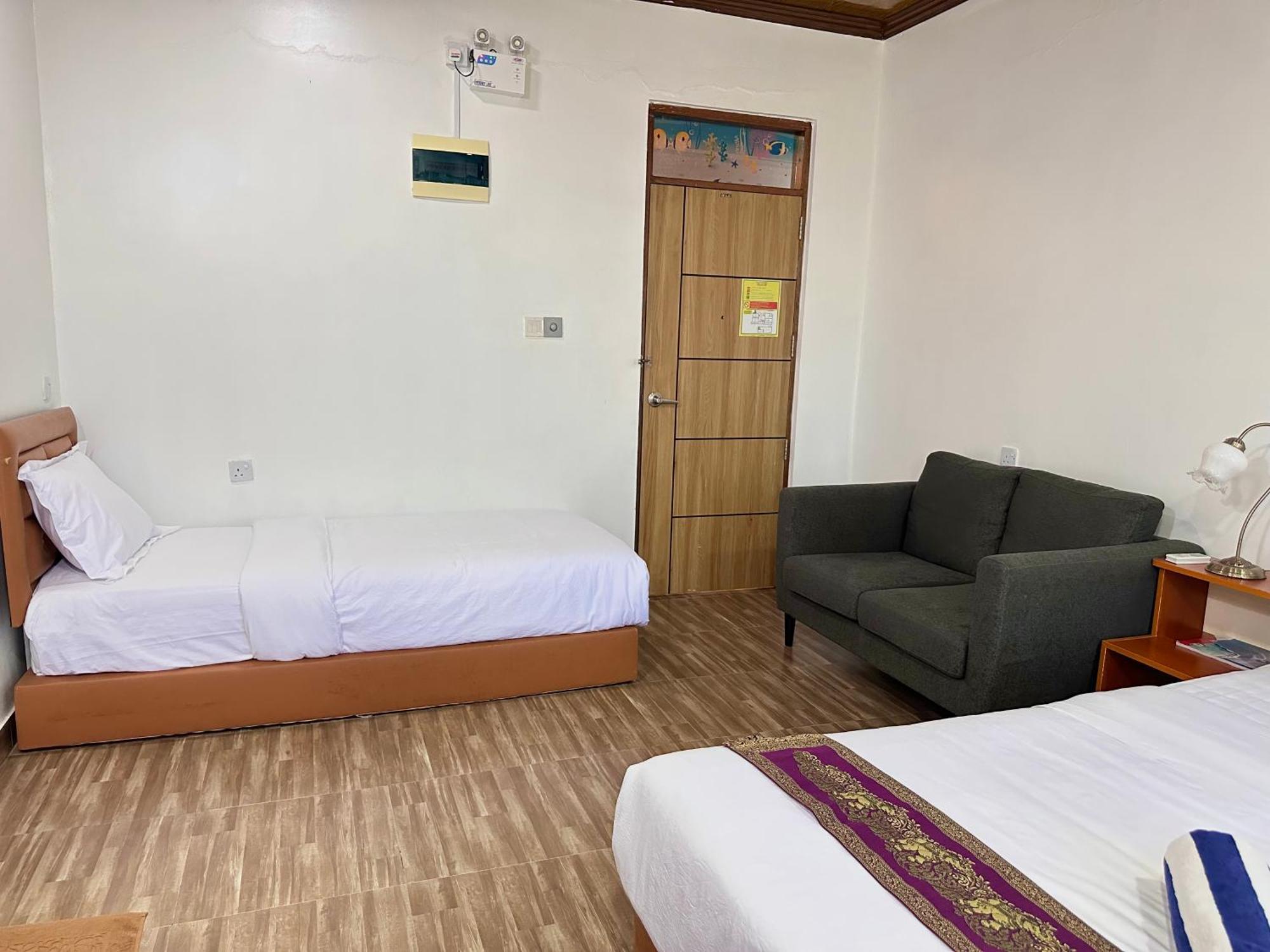Galaxy Sunrise Sea View Hotel Fulidhoo Exterior photo
