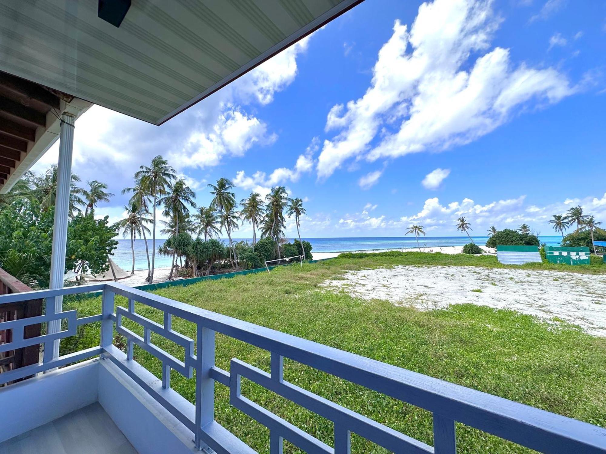 Galaxy Sunrise Sea View Hotel Fulidhoo Exterior photo
