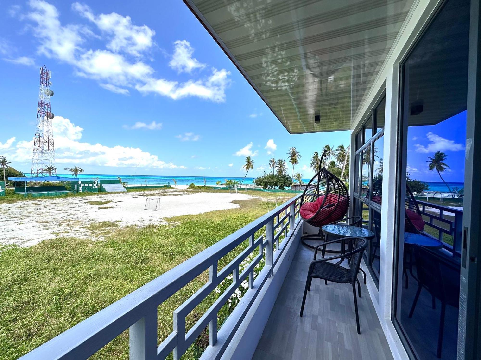Galaxy Sunrise Sea View Hotel Fulidhoo Exterior photo