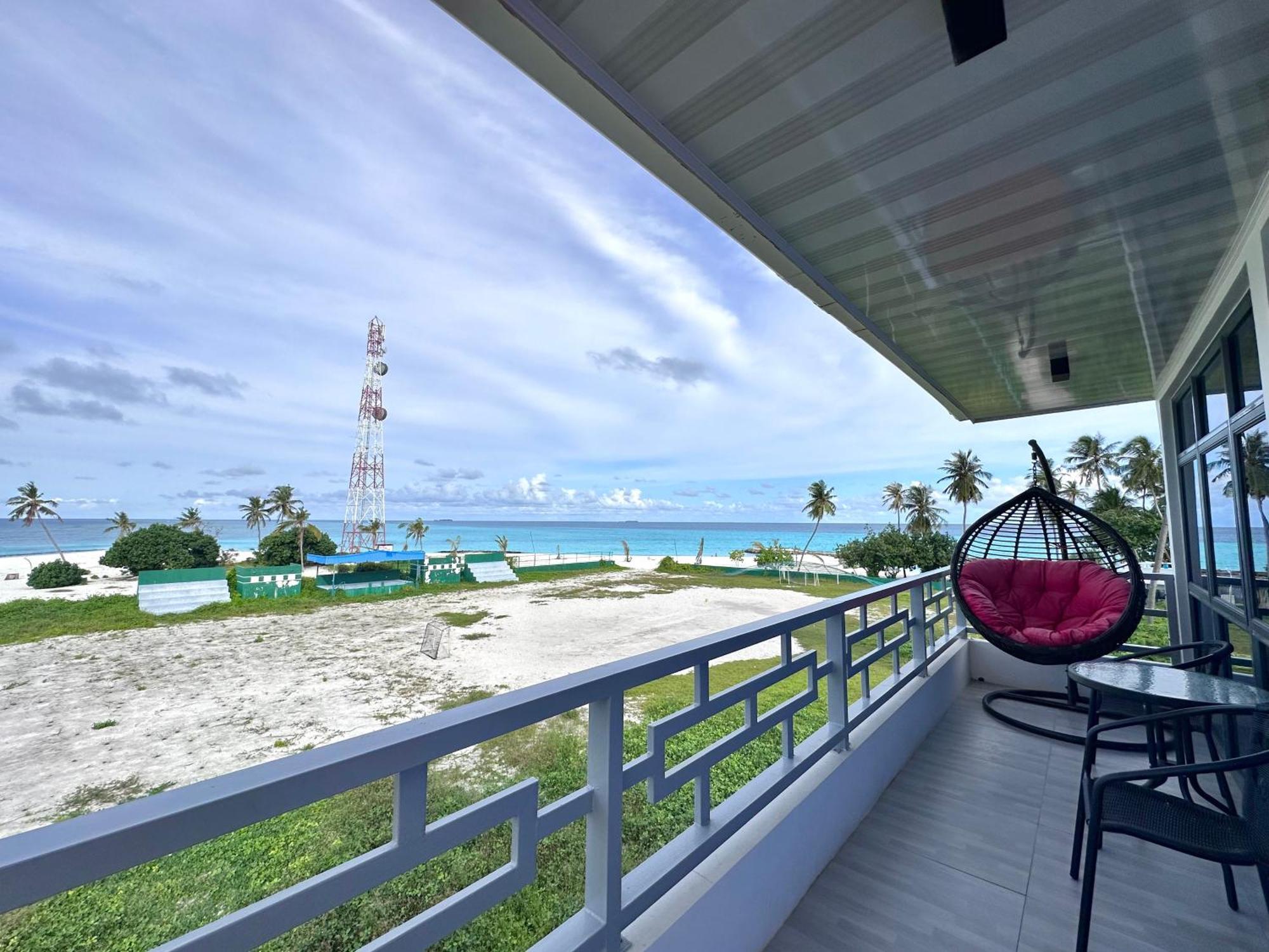 Galaxy Sunrise Sea View Hotel Fulidhoo Exterior photo