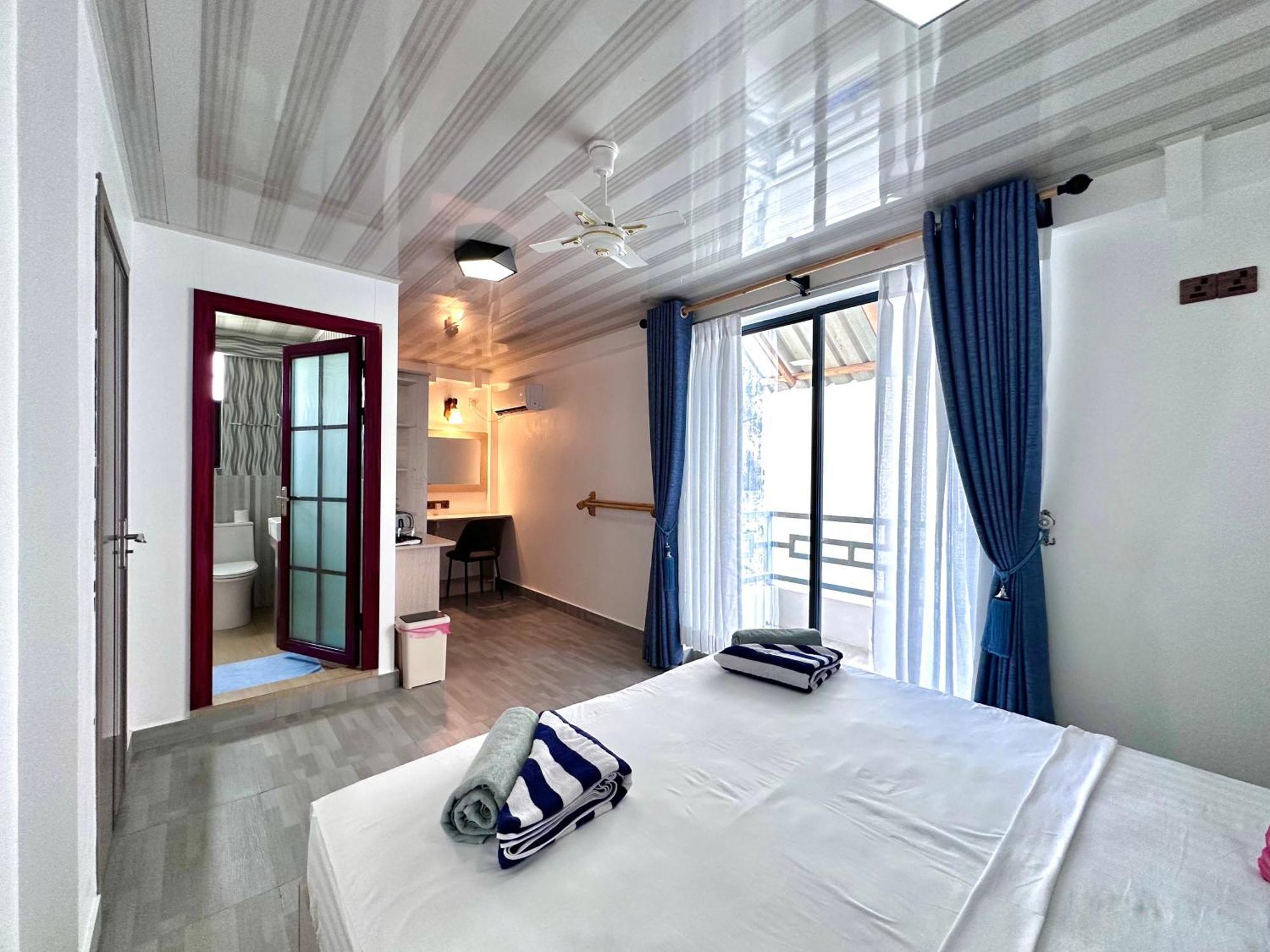 Galaxy Sunrise Sea View Hotel Fulidhoo Exterior photo